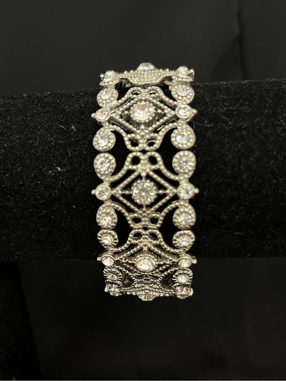 Rhinestone Filigree Stretch Bracelet - Silver